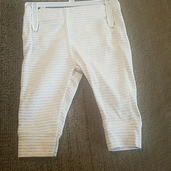 Long sleeve and short sleeve onesie with pants - Picture 4 of 5